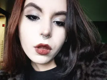 BattyHaris  live sex cam