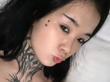 JellyLolla  live sex cam
