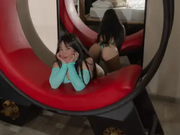 AlannaLuks  live sex cam