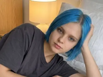 SundaySchwind  live sex cam