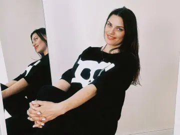 AlexaDarson  live sex cam