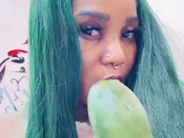 IvanaDiasy  live sex cam