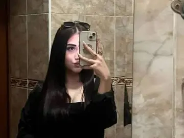 ZellaRessler  live sex cam