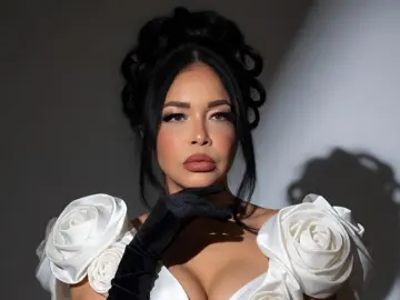 AngelinaDeleon  live sex cam