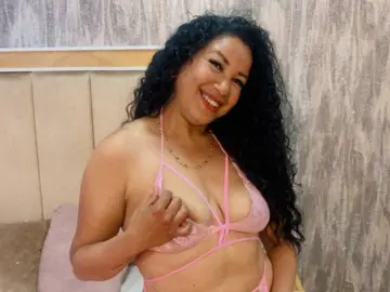 LizFlores  live sex cam