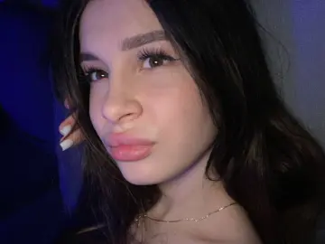 MalindaOberhaus  live sex cam