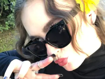 QuinnTagaca  live sex cam
