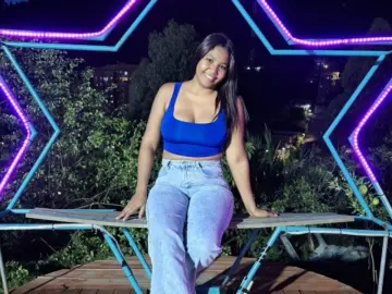 EmiVoss  live sex cam