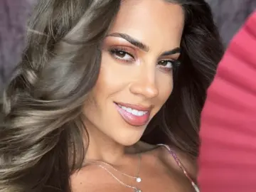 AnaMathers  live sex cam