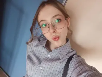 BethanPugliese  live sex cam