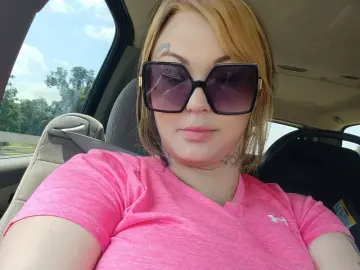 ToxicaNikki  live sex cam