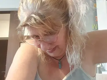 LoryBell  live sex cam