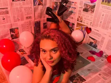 MeganRoss  live sex cam