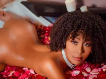 ArihSaenz  live sex cam