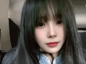 DaisyYan  live sex cam