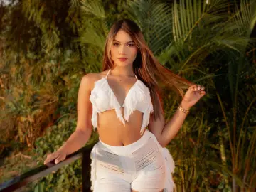 ChanelFoxi  live sex cam