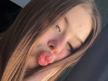 KristiGroun  live sex cam
