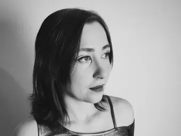 KatieKis  live sex cam