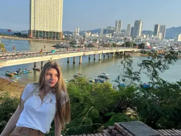 OllieTinney  live sex cam