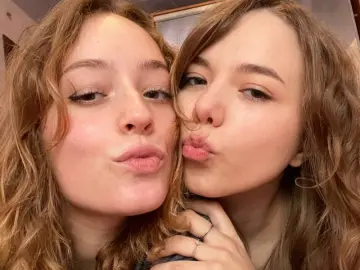 PegAndBrigitte  live sex cam