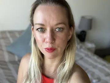 AmindaRobin  live sex cam