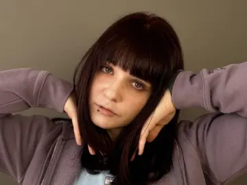 FondaEdwards  live sex cam