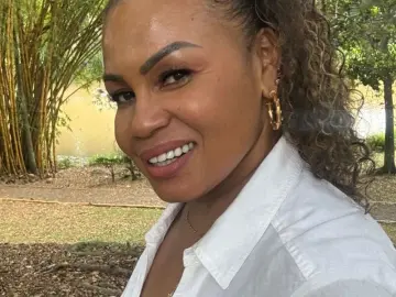 MargarethSimons  live sex cam