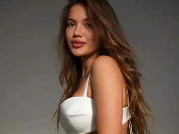 CammieLosecco  live sex cam