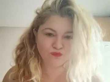 OuraganCathrine  live sex cam