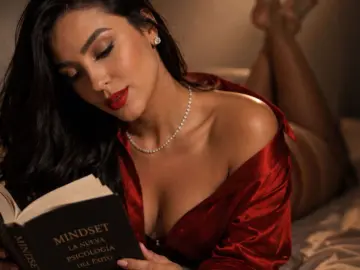 ParissLiscano  live sex cam