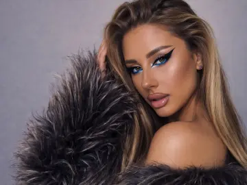 AyshaConnor  live sex cam