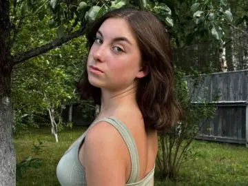 EllynMall  live sex cam
