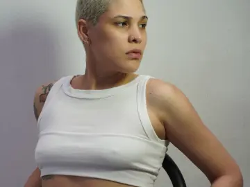 LauraaRosee  live sex cam