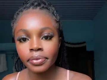 MiaReids  live sex cam