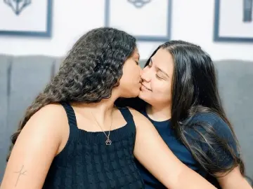 RebecaAndCamila  live sex cam