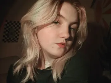 JuliaJips  live sex cam