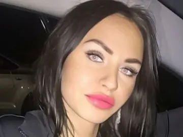 JessicaStoyne  live sex cam