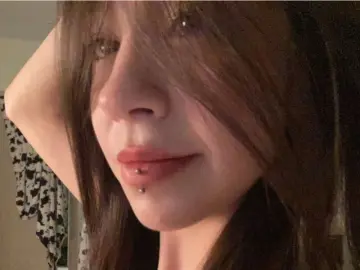 VerniceFesler  live sex cam