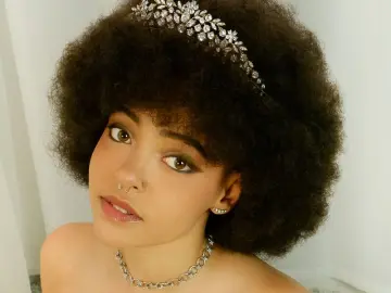 ZoePhoenix  live sex cam