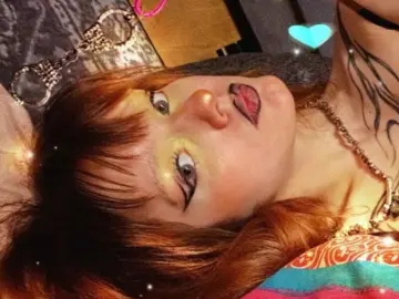 LyndseyLindow  live sex cam