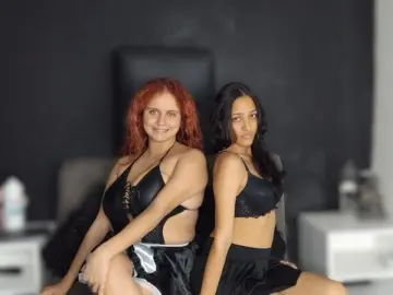 KiaraAndGloria  live sex cam