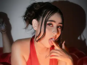 EmilyWinsly  live sex cam