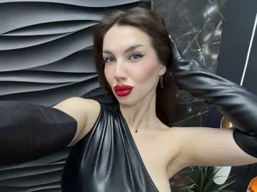 DarsyQuinn  live sex cam