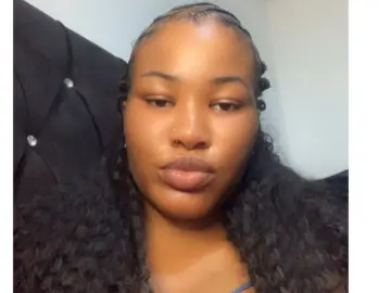 ReenaVoss  live sex cam