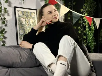 AlinaBarreira  live sex cam