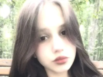 AnnetPintonin  live sex cam
