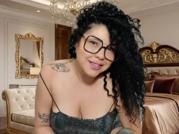 LiaHamiltons  live sex cam