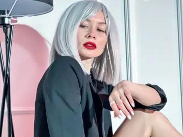 OliviaMoli  live sex cam