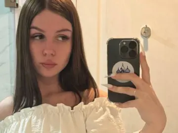 MiaRioti  live sex cam