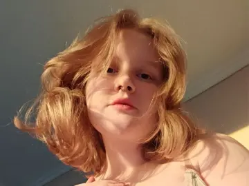 Olivialivoli  live sex cam